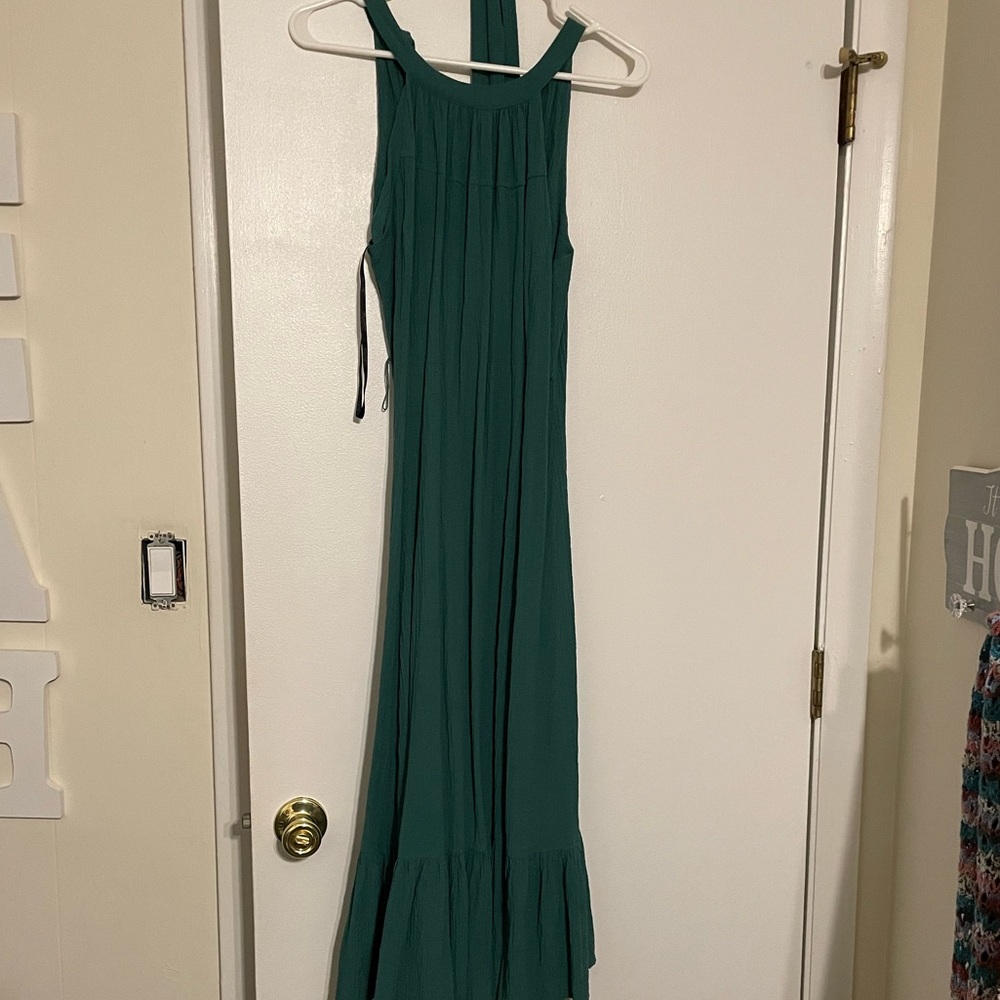 Like an emerald green dress